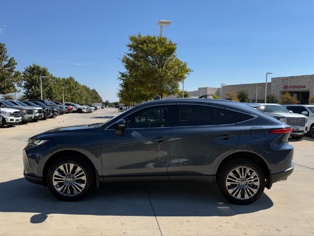 Used 2023 Toyota Venza XLE AWD/4WD image 10