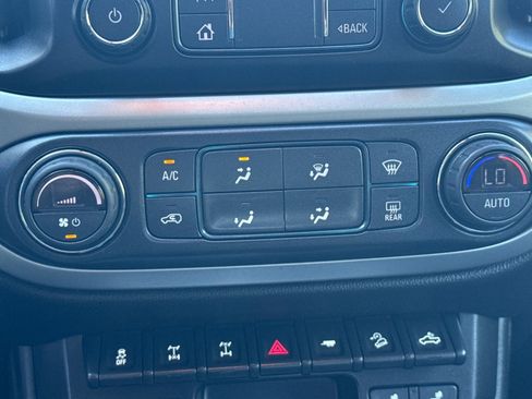 Used 2022 Chevrolet Colorado ZR2 image 26