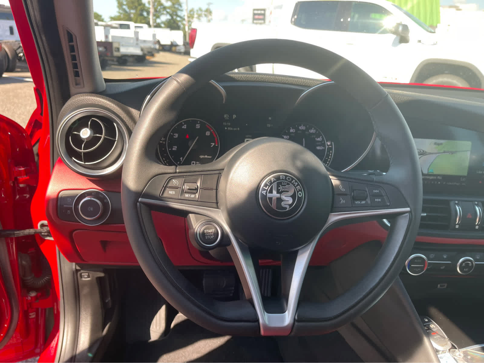 Used 2018 Alfa Romeo Giulia RWD image 19