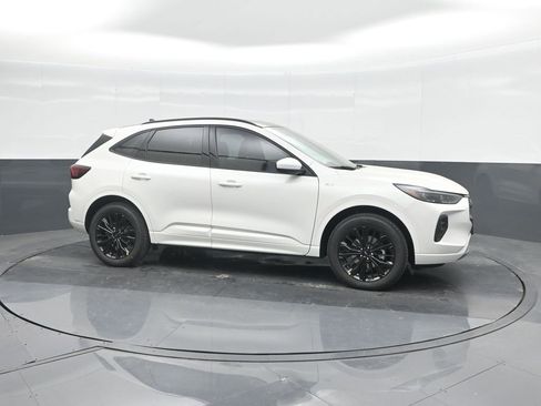 New 2025 Ford Escape ST-Line Elite image 11