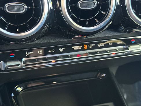 Used 2026 Mercedes-Benz GLB 250 image 16