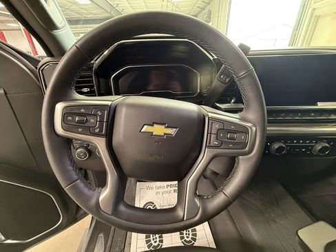Used 2025 Chevrolet Silverado 1500 LT w/ Leather Package image 23
