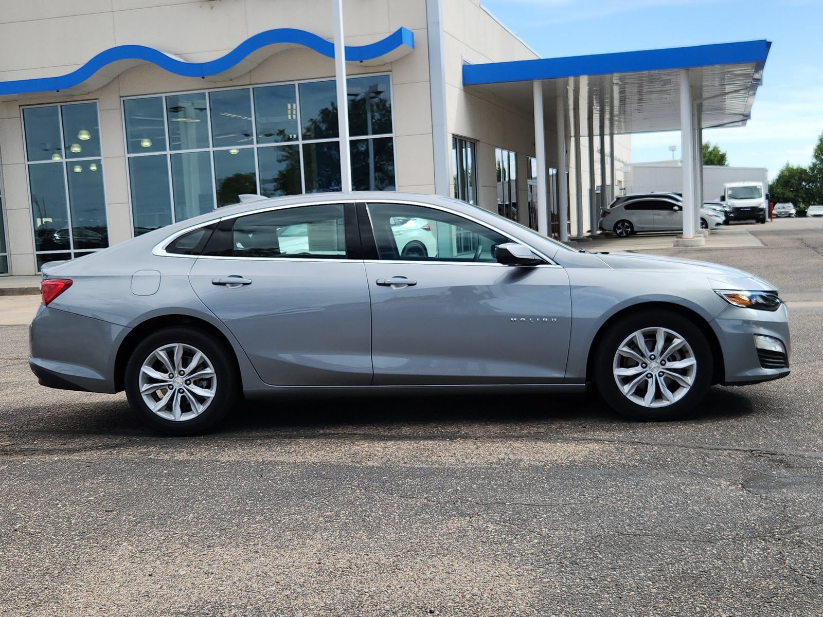 Used 2024 Chevrolet Malibu LT FWD image 6