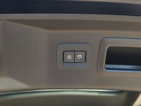 Used 2024 MAZDA CX-90 3.3 Turbo S w/ Premium Package image 10