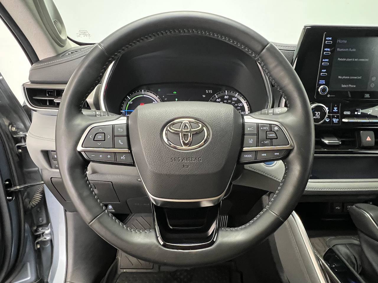Used 2021 Toyota Highlander Limited AWD/4WD image 17