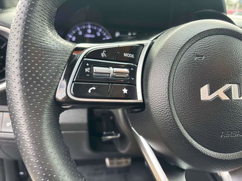 Used 2023 Kia Forte GT-Line image 19