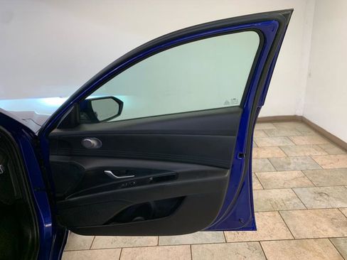 Used 2024 Hyundai Elantra SEL image 44