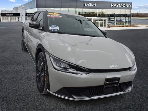 Used 2024 Kia EV6 Light image 9