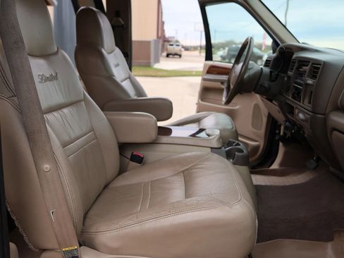 Used 2000 Ford Excursion Limited image 33