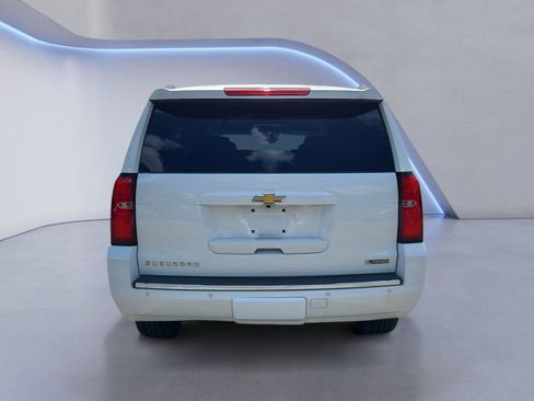 Used 2017 Chevrolet Suburban Premier AWD/4WD image 4