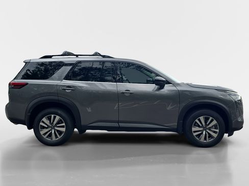 New 2026 Nissan Pathfinder SL AWD/4WD image 6