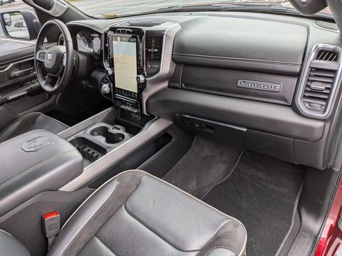 Used 2024 RAM 1500 Laramie RWD image 38