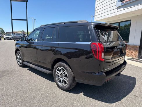 Used 2025 Ford Expedition Active image 6