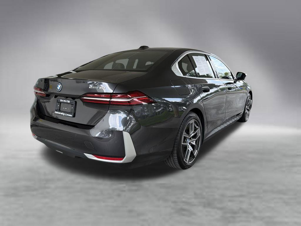 Used 2024 BMW i5 eDrive40i w/ Premium Package RWD image 3