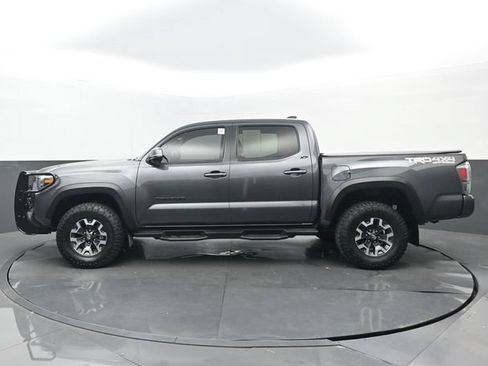 Used 2023 Toyota Tacoma TRD Off-Road w/ TRD Premium Off Road Package AWD/4WD image 23