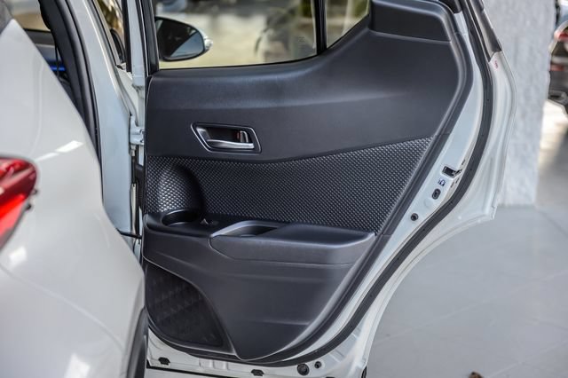 Used 2020 Toyota C-HR XLE FWD image 45