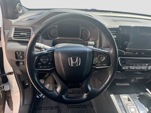 Used 2022 Honda Pilot Black Edition image 11