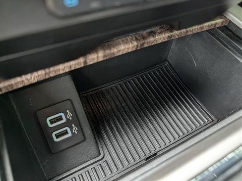 Used 2019 Ford F250 Lariat w/ Chrome Package AWD/4WD image 36