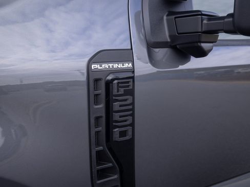 New 2026 Ford F250 Platinum w/ FX4 Off-Road Package image 11