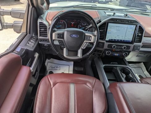 Used 2022 Ford F450 Platinum w/ FX4 Off-Road Package AWD/4WD image 15