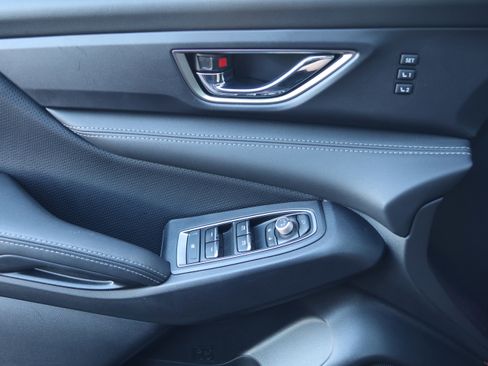 Used 2023 Subaru Ascent Limited w/ Technology Package image 12