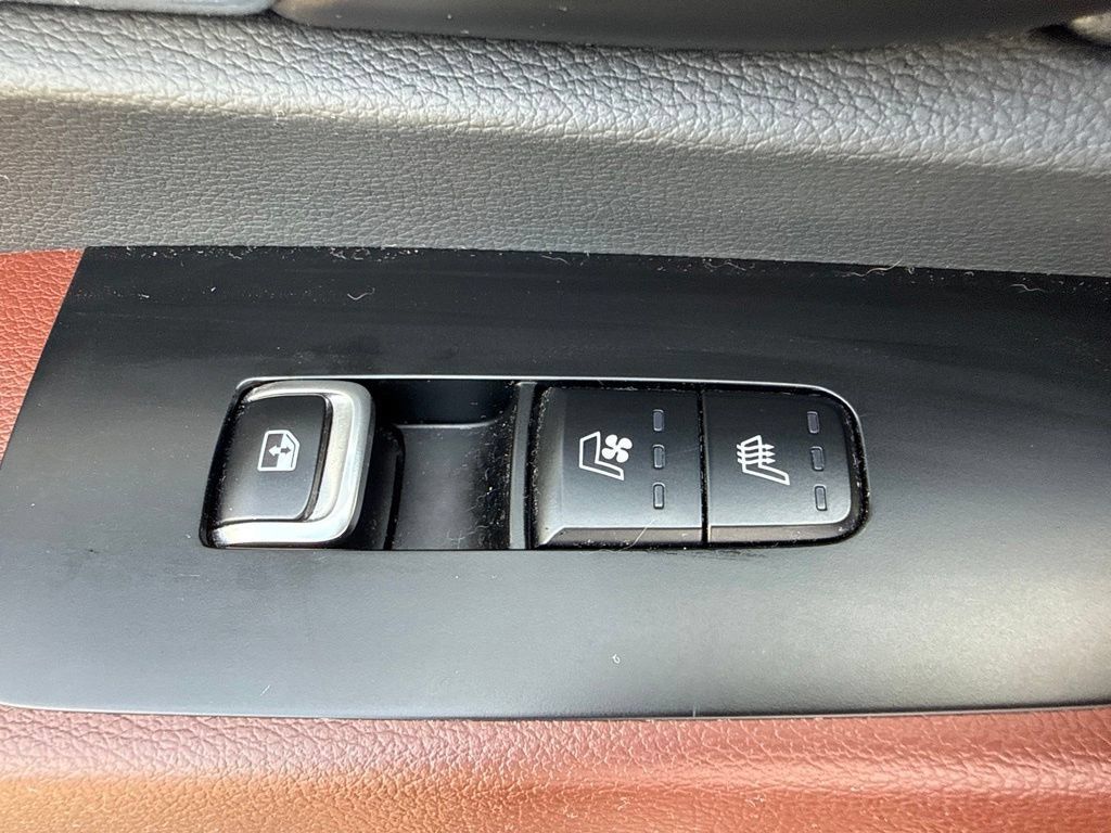 Certified 2024 Kia Telluride SX Prestige AWD/4WD image 29