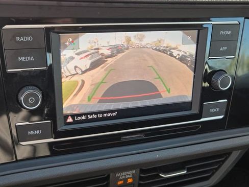 Certified 2023 Volkswagen Jetta SE w/ Panoramic Sunroof Package FWD image 24