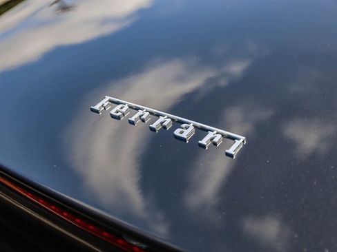Used 2014 Ferrari California RWD image 19