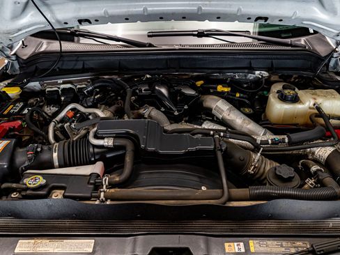 Used 2015 Ford F350 Platinum image 28