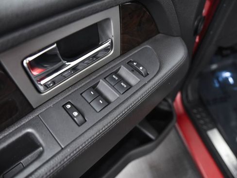 Used 2014 Ford F150 Platinum image 11