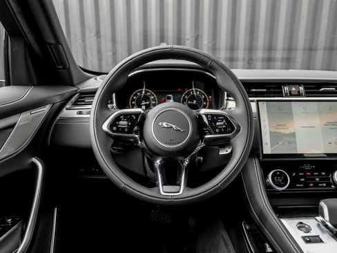 New 2026 Jaguar F-PACE R-Dynamic S AWD/4WD image 17