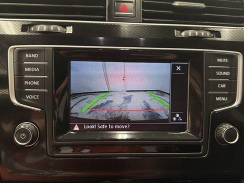 Used 2015 Volkswagen GTI SE w/ Lighting Package (SEL) FWD image 20