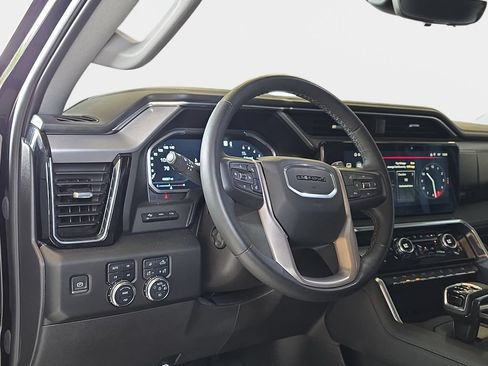 Used 2023 GMC Sierra 1500 Denali w/ Denali Reserve Package AWD/4WD image 17