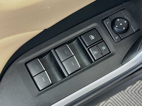 Certified 2025 Toyota RAV4 XLE Premium FWD image 21