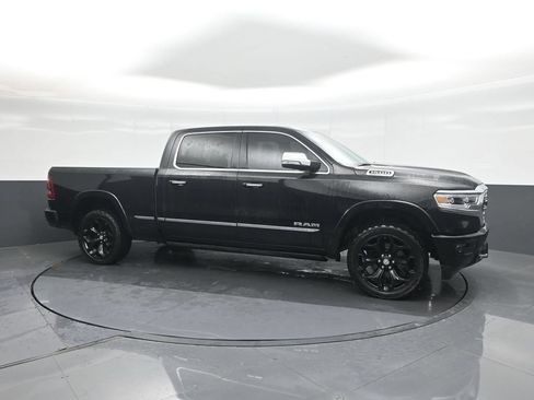 Used 2022 RAM 1500 Limited AWD/4WD image 11