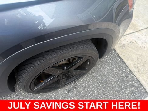 Used 2023 Volkswagen Taos SE AWD/4WD image 10
