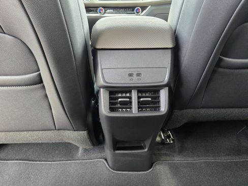 New 2026 Chevrolet Equinox LT w/ Convenience Package II image 11