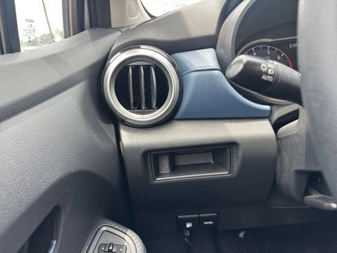 Used 2025 Nissan Versa SV FWD image 32