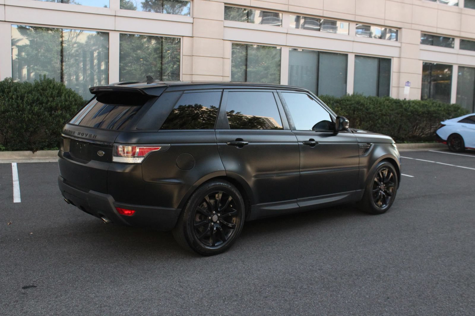 Used 2016 Land Rover Range Rover Sport HSE AWD/4WD image 7