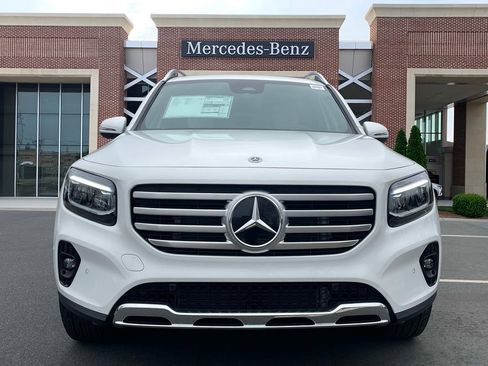 Used 2025 Mercedes-Benz GLB 250 image 2