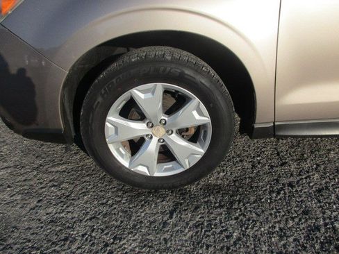 Used 2015 Subaru Forester 2.5i Premium w/ All-Weather Package AWD/4WD image 14