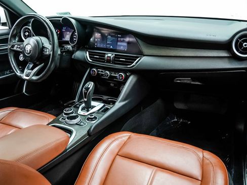 Used 2022 Alfa Romeo Giulia Ti w/ Active Assist Plus Package RWD image 22