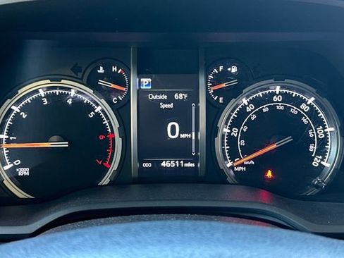 Used 2021 Toyota 4Runner TRD Off-Road Premium w/ Moonroof Package AWD/4WD image 28