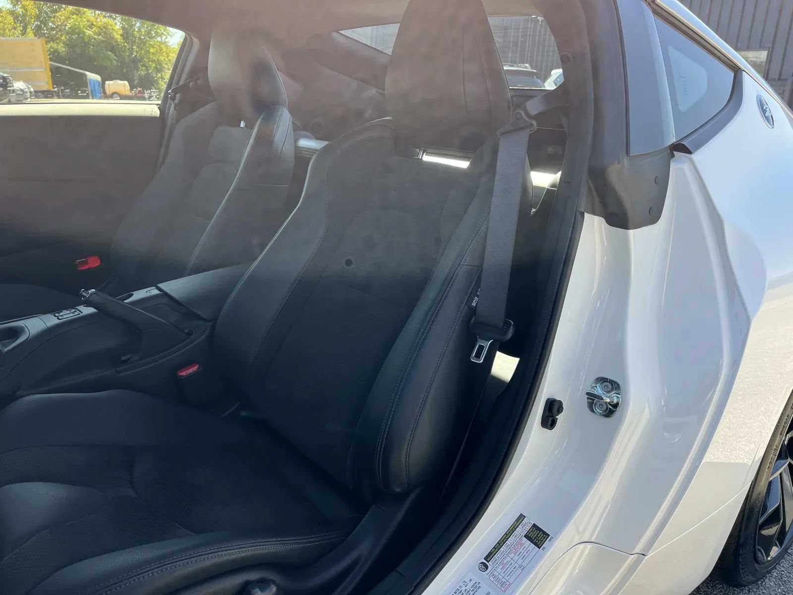 Used 2025 Nissan Z Performance w/ Floor Mat Package RWD image 16