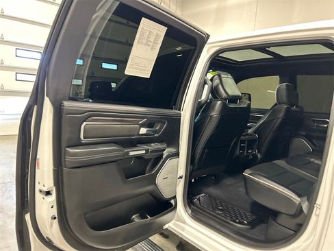 Used 2025 RAM 1500 Laramie image 31