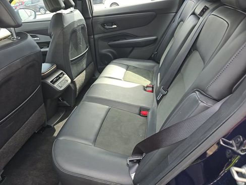 Used 2024 Nissan Ariya FWD image 4