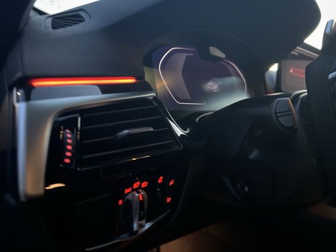 Certified 2022 BMW 540i w/ Premium Package image 13