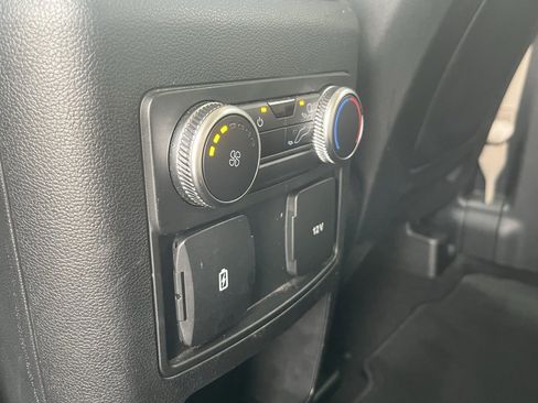 Used 2020 Ford Explorer XLT w/ Equipment Group 202A image 18