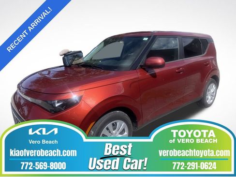 Used 2023 Kia Soul LX FWD image 1