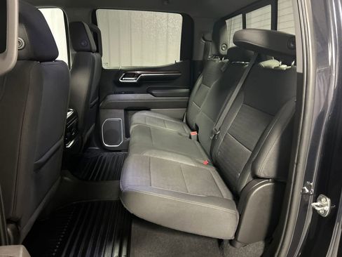 Used 2022 Chevrolet Silverado 1500 LT w/ Convenience Package II AWD/4WD image 23